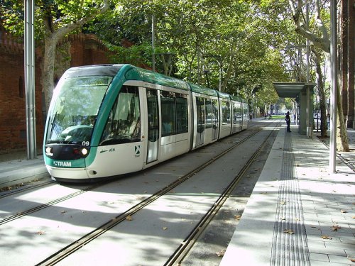 citadis302_barcelona_wiki