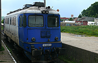 00